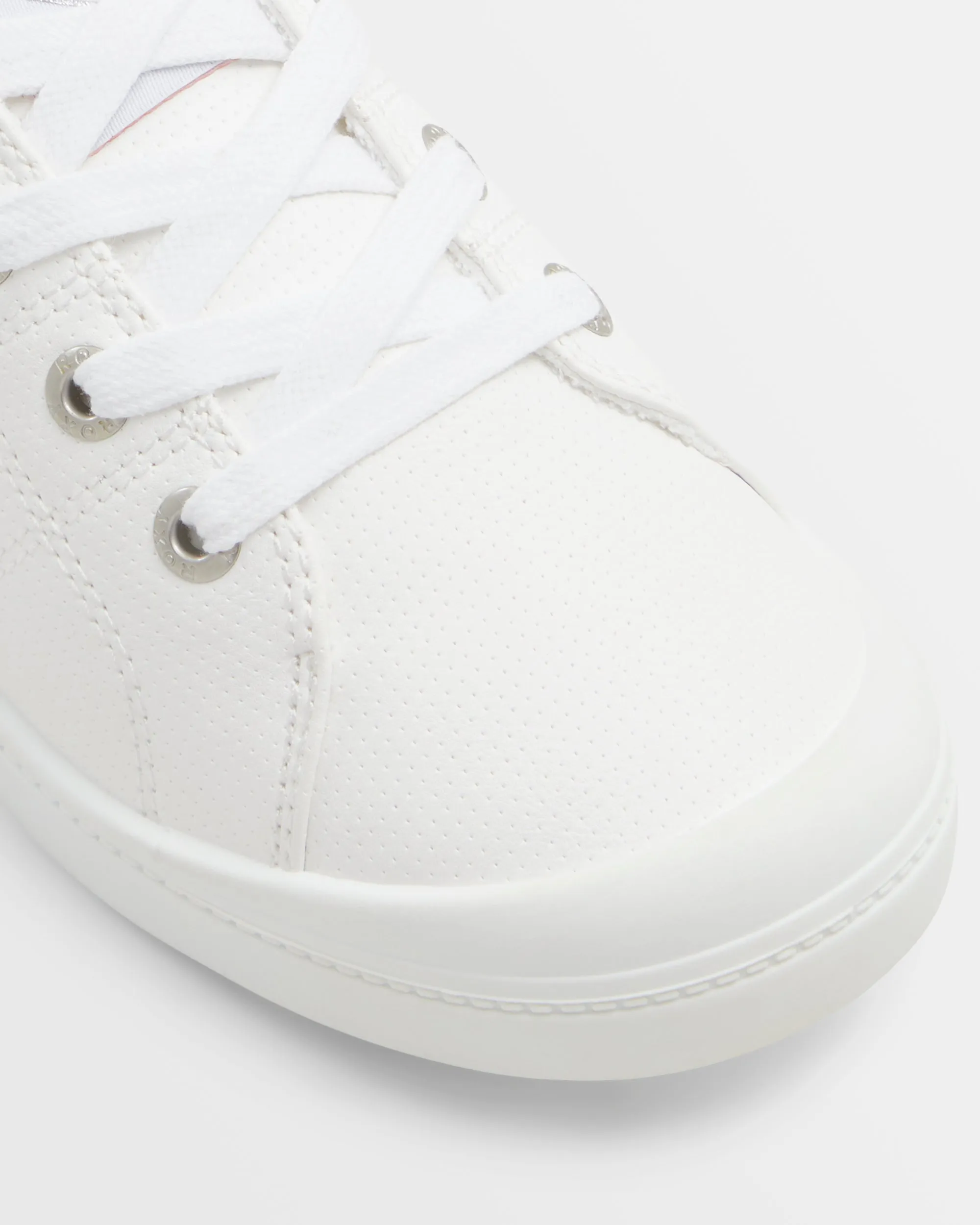 Bayshore Plus LX Shoes - White Perf