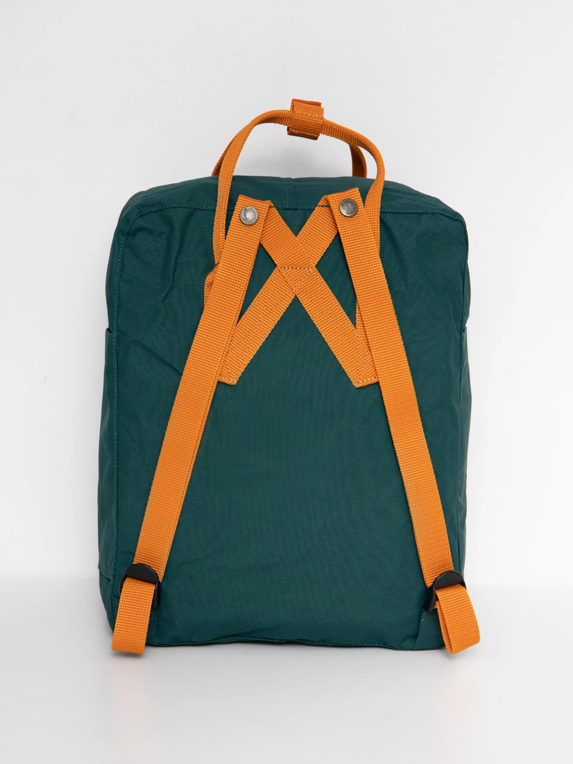 Fjallraven Kanken Backpack (arctic green/spicy orange)