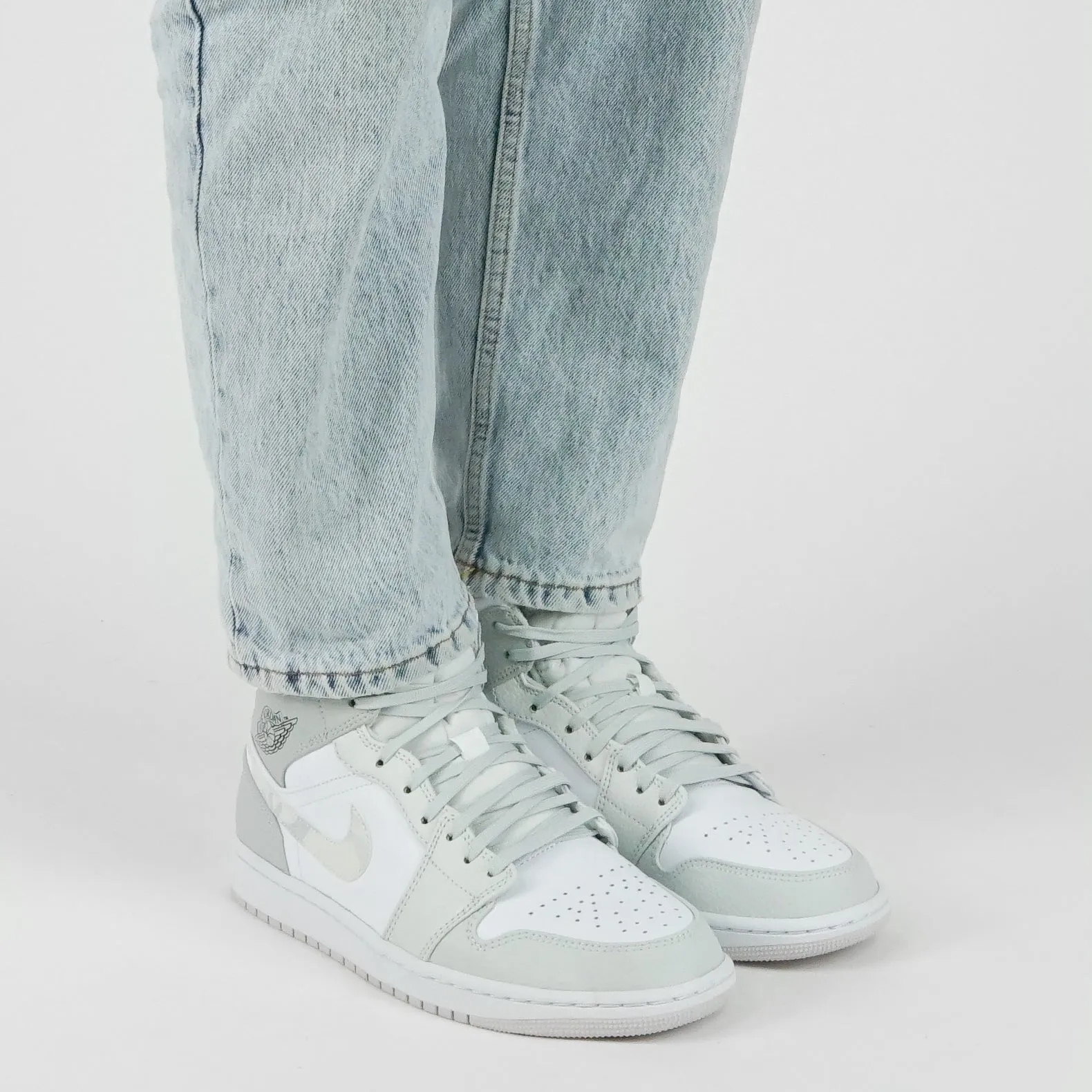 Nike Jordan 1 "White Camo" Mid