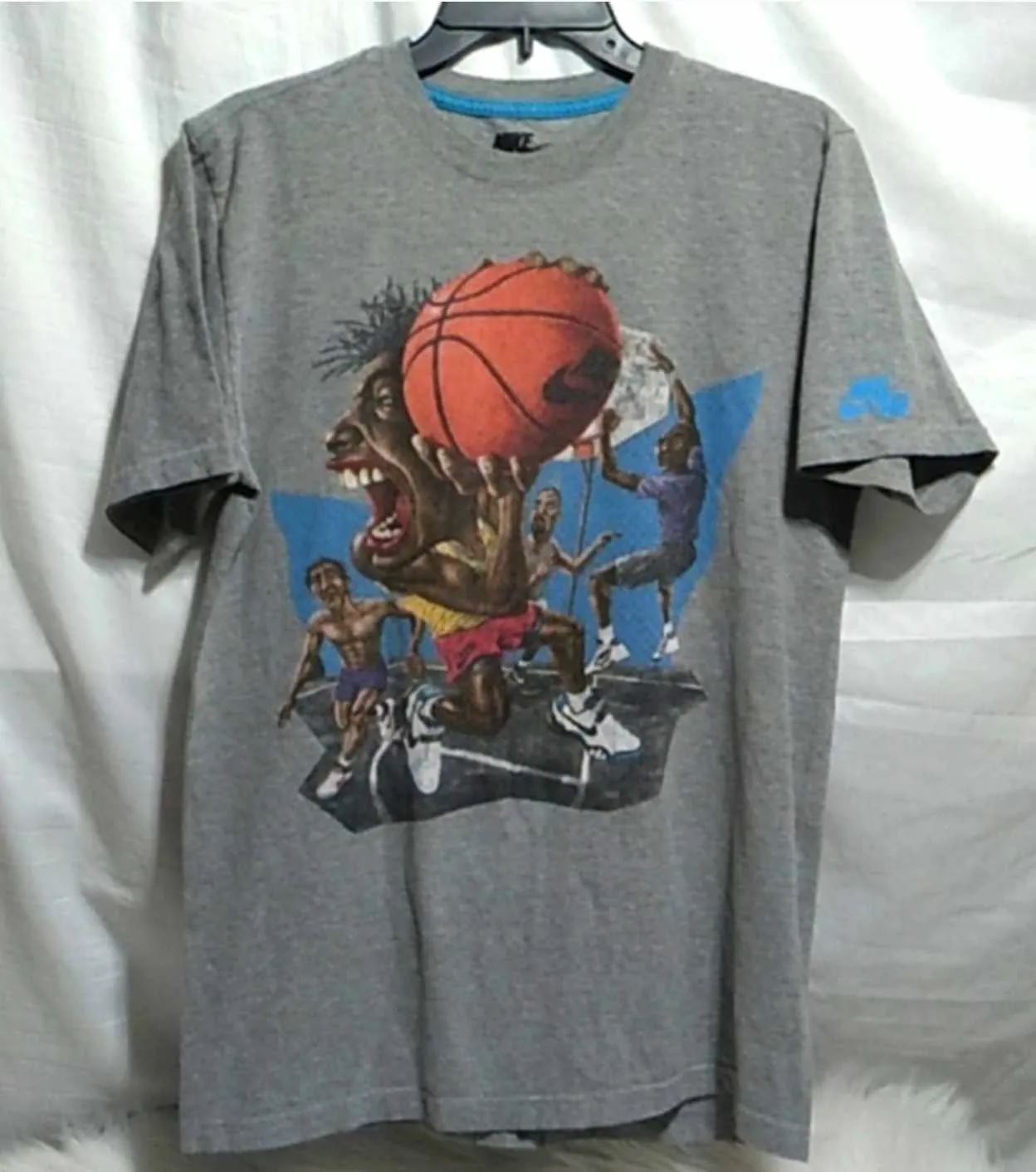 Vintage Nike Street Ball Art Basketball T-Shirt Barkley Penny Jordan Reissue