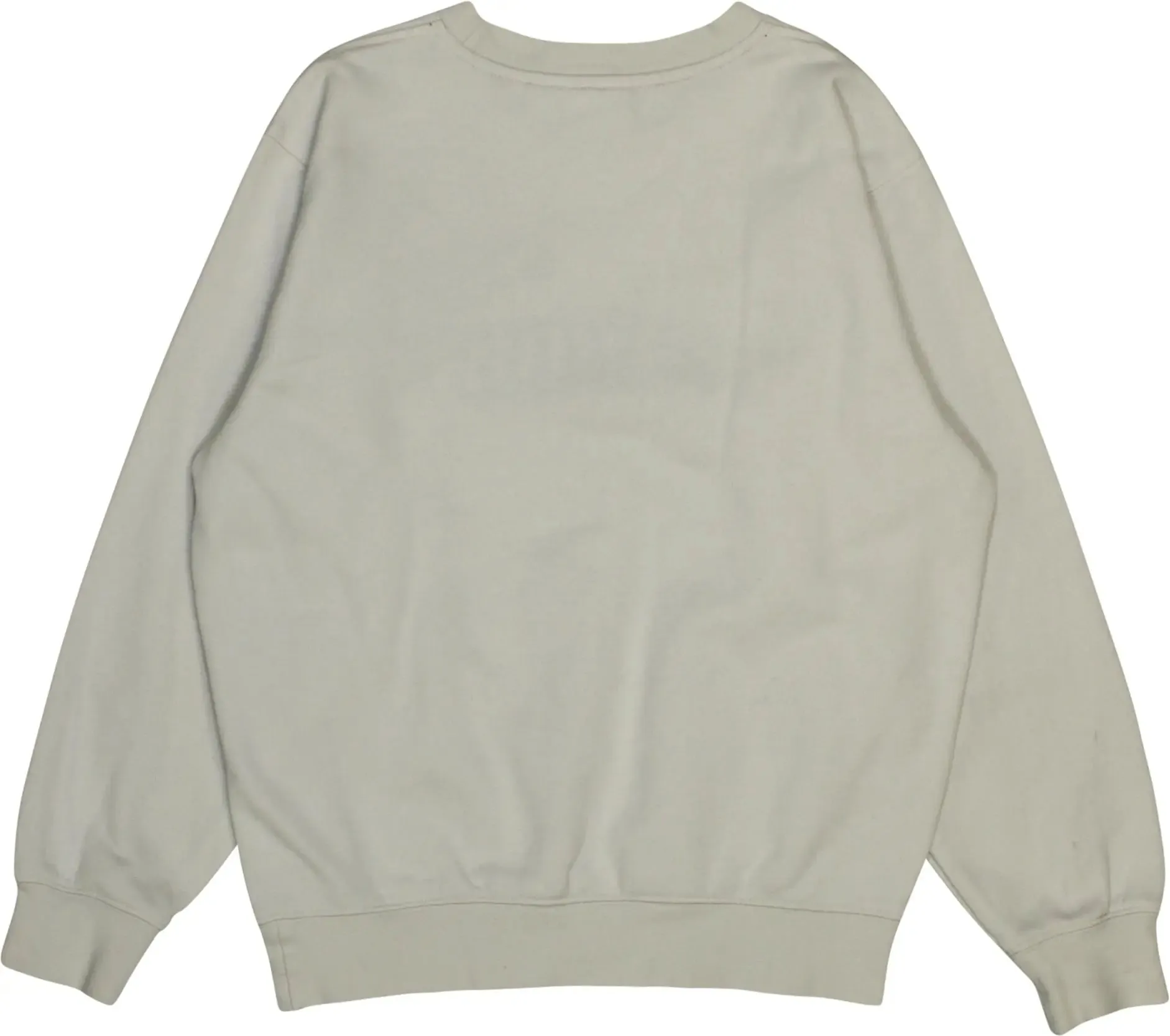 White Sweatshirt by Puma | ThriftTale